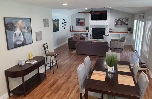 Georgetown House | O.W.L. House - Charming 4-bedroom house with AC and WiFi in lovely Georgetown