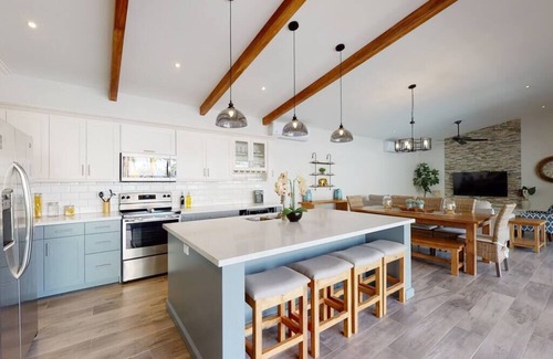 Rio Seco House | Oasis del Mar★Private Pool w/swim up bar and Walking Distance to TWO Beaches★