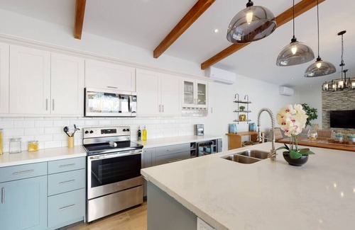 Rio Seco House | Oasis del Mar★Private Pool w/swim up bar and Walking Distance to TWO Beaches★