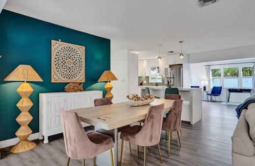 Deerfield Beach House | Oasis in The Cove - 1 Mile to Beach - Heated Pool