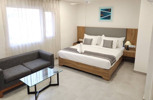 Hubli Hotel | OASIS SUITES