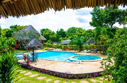 Diani Beach Villa | Oasis Villas- Diani Beach -5 mins walk to the Beach!