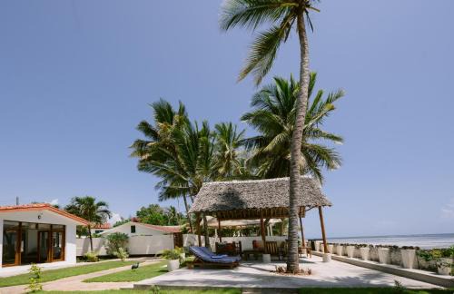 Msambweni House | Oasys House - Beautiful Private Beach Front Home