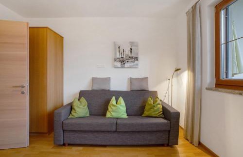 Tirolo Apartment | Oberötzbauer Apartment Alpenrose