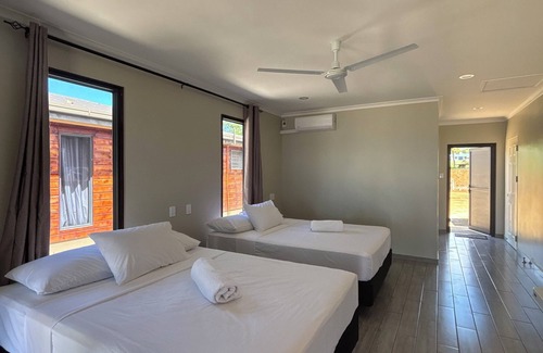 Siumu Hotel | Ocean Club Maninoa: Cozy Villas with Ocean Views Unit 1