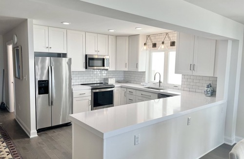 Rehoboth Beach Condo | Ocean Dreams - Newly Renovated - Ocean Front Condo 4/Bed 3/Bath