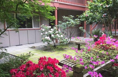 Brookings Condo | Ocean Front: Clean & Contemporary! Desirable, Well appointed Ground Floor unit.