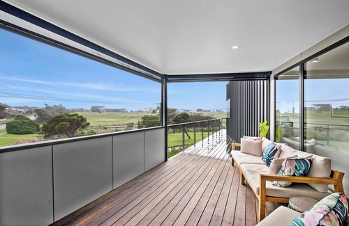 Jan Juc House | Ocean, Golf Course and Parkland Views 250m to Sand