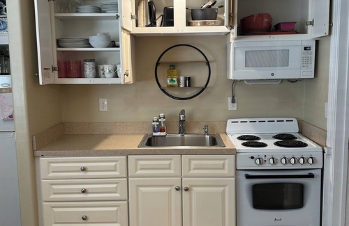 North End Condo | Ocean is calling all beach walkers- cozy studio close to everything.