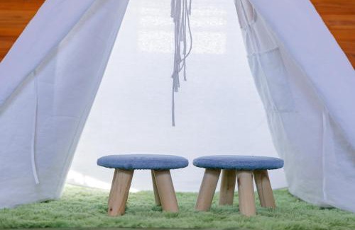 Shirahamacho Shirahama Apartment | ocean resort mint オーシャンビューを満喫!かわいい三角屋根の三階建て貸切別荘 南房総白浜