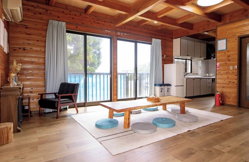 Minamiboso Cottage | OCEAN RESORT MINT Overlooking the horizon! Cute three-story villa for rent by the sea