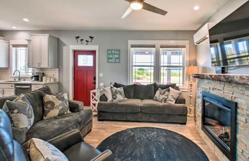 Ocean Shores House | Ocean Shores Getaway with Fireplace and Hot Tub!