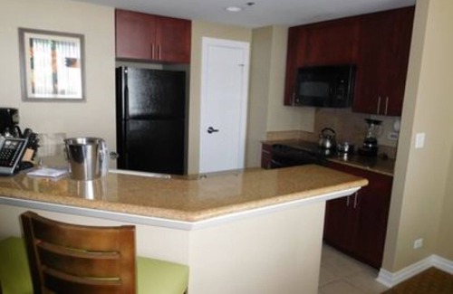 Waikiki Resort | Ocean View 2 Bedroom Plus at Hilton Hawaiian Village Lagoon Tower!