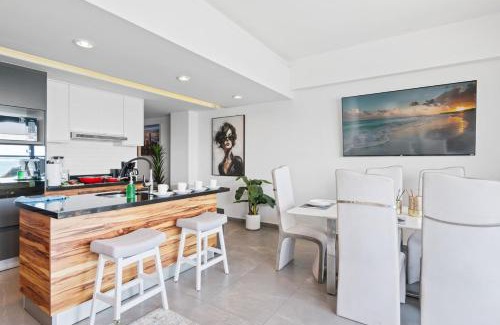 Mazatlan Apartment | Ocean View - 2 King Size with Homeoffice Space