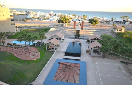 Las Conchas House | Ocean View Condo with Pools and Easy Beach Access