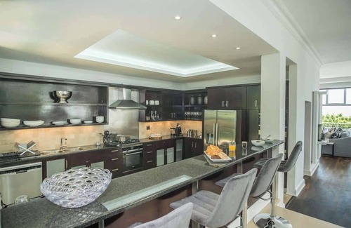 Bantry Bay Villa | Ocean View Elegance - Majestic villa in Bantry Bay