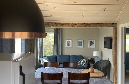 Tryon Cottage | Ocean View Family Friendly Cottage