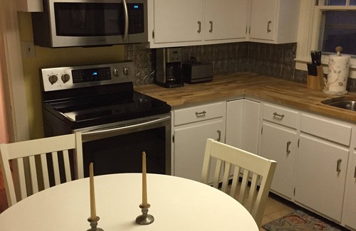 Little Compton House | Ocean view House w 2 Bedrooms, 2 Bathrooms, living room,fireplace, kitchen,patio