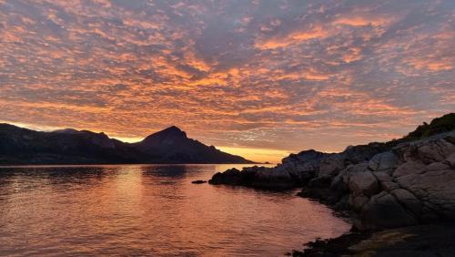 Ballstad Ski Chalet | Ocean View Panorama