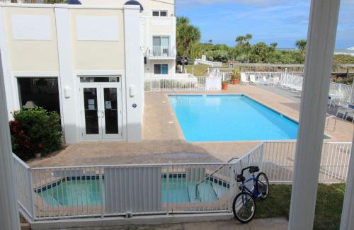 Cape Caneveral Beach Gardens Apartment | Oceanfront 2br2b, Ocean Views, Heated Pool, Spa