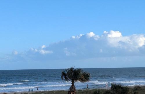 Cape Caneveral Beach Gardens Apartment | Oceanfront 2br2b, Ocean Views, Heated Pool, Spa