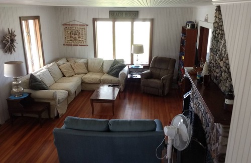 Ocean Bluff-Brant Rock House | Oceanfront Gem Makes You Forget You're 30 Miles From Boston