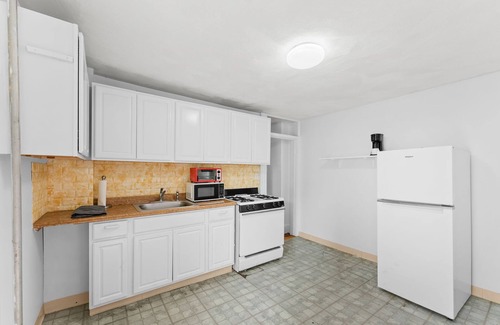 Winthrop Apartment | Oceanside 3 Bed Apartment Near Boston