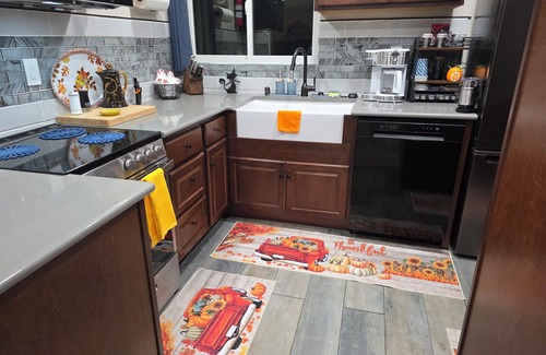 Bonsall House | Oceanside/Bonsall Treehouse Studio – Spooky-Chic Farmstay