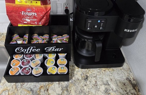 San Jacinto House | Oceanside right next to the beach!