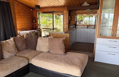 Waihau Bay House | Oceanview at Oruaiti Beach in Waihau Bay