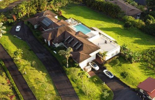 Kalaoa House | Oceanview Luxury Villa Pool & SPA