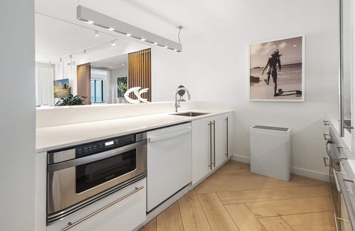 City Center Condo | Oceanview Private Condo at W South Beach - 1219