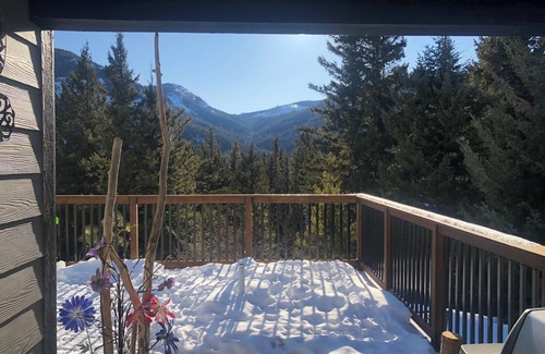 Okanagan-Similkameen Cabin | October 18-24 Special