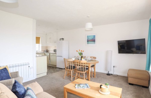 Mynytho Cottage | OER - 8 TY'N DON, pet friendly, with a garden in Abersoch