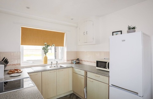 Mynytho Cottage | OER - 8 TY'N DON, pet friendly, with a garden in Abersoch