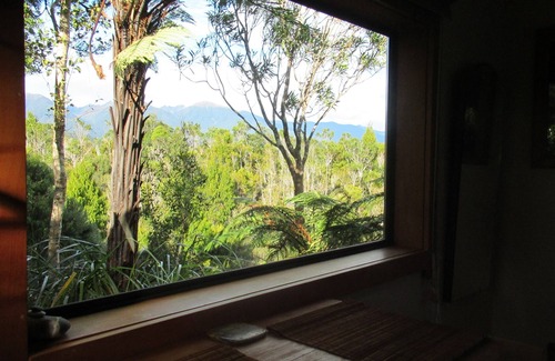 Charleston Cabin | Off grid holiday, immersed in native flora and fauna