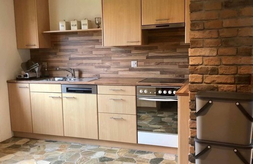 Erschmatt Apartment | Offene Ferienwohnung, Grosse Panorama-terrasse in Einem Kleinen Ruhigen Bergdorf