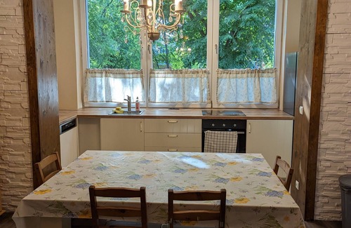 Marienfelde Apartment | Old building charm meets modernity