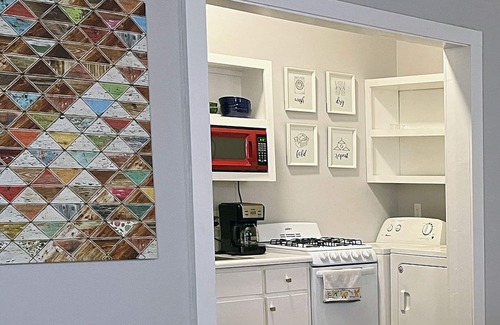 Old East Hill House | Old East Hill Hideaway