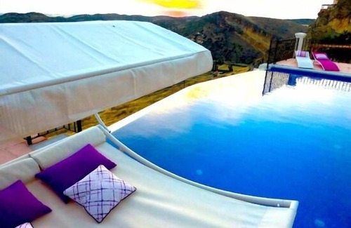 Zafra de Zancara Cottage | Old House of Pedro Chicote (The Place of the Rock) for 4/5 people