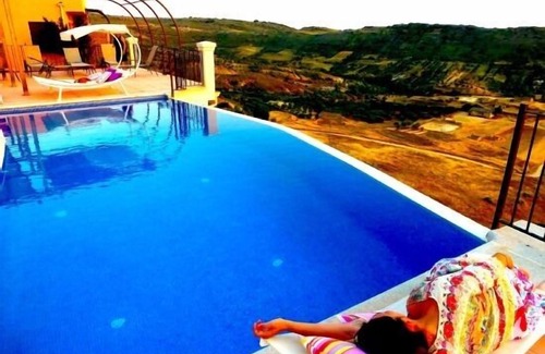 Zafra de Zancara Cottage | Old House of Pedro Chicote (LOft Poppy) for 2/3 people