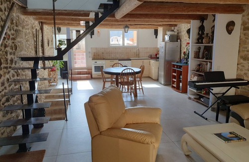 Jouques House | Old restored village house with terrace