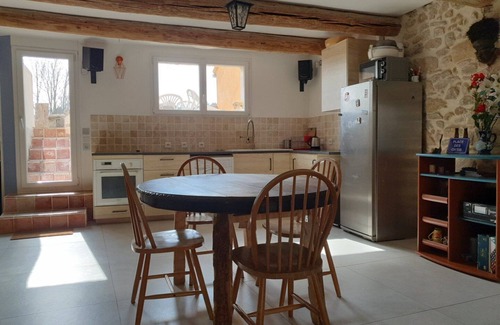 Jouques House | Old restored village house with terrace