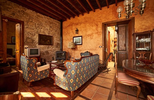 Fasnia Cottage | Old school from (Old School from) 1840 Wifi