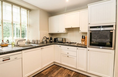 Grandtully House | OLD SCHOOLHOUSE, pet friendly, with open fire in Grandtully