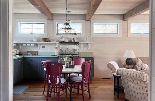 Basalt Cottage | Old Town Basalt Guest House