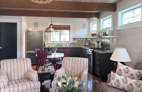 Basalt Cottage | Old Town Basalt Guest House