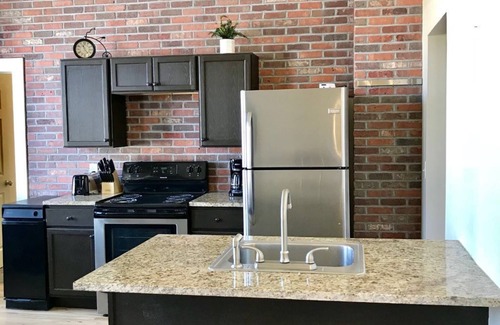 Old Town Apartment | OLD TOWN LOFT OVERLOOKING OLD TOWN SQUARE! Walk to it ALL! BRAND NEW/BEST PRICED