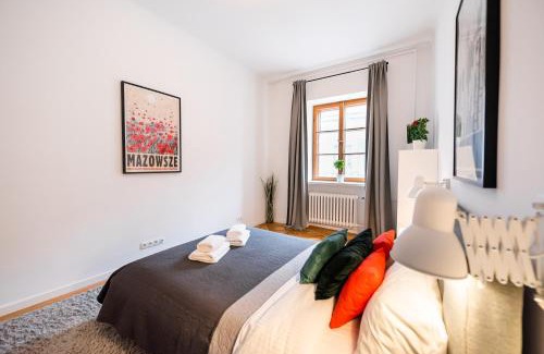 Nowe Miasto Apartment | Old Town Market Place Apartment by BookingHost