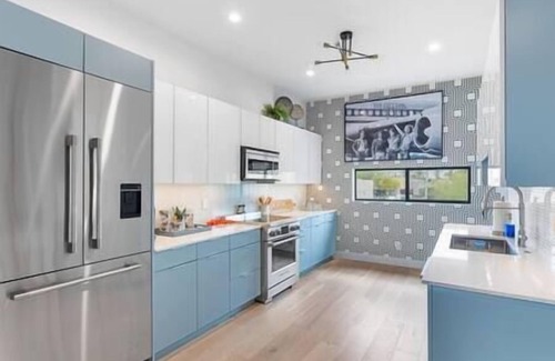 Arts District House | Old Town Stunner ~ Roof Deck!